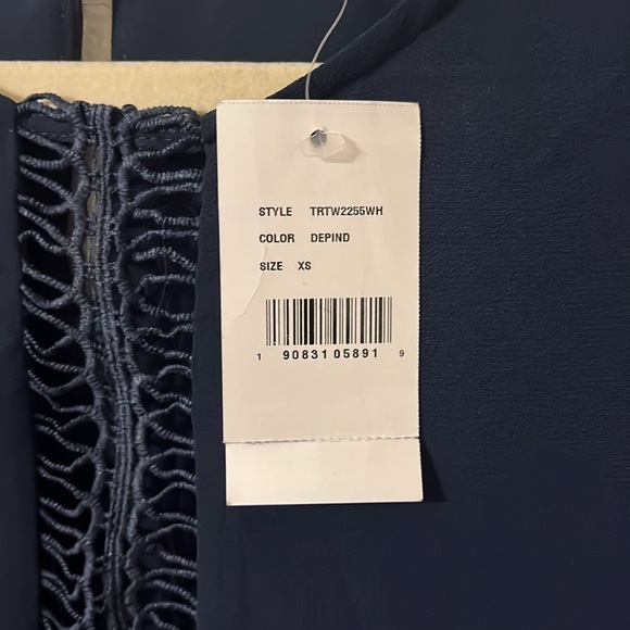 NWT TULAROSA Deep Indigo Top Size XS - Picture 8 of 11